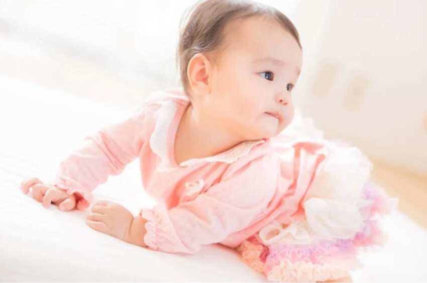 Japan is paying people to have babies