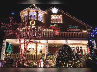 Christmas decorations light up New York with holiday cheer