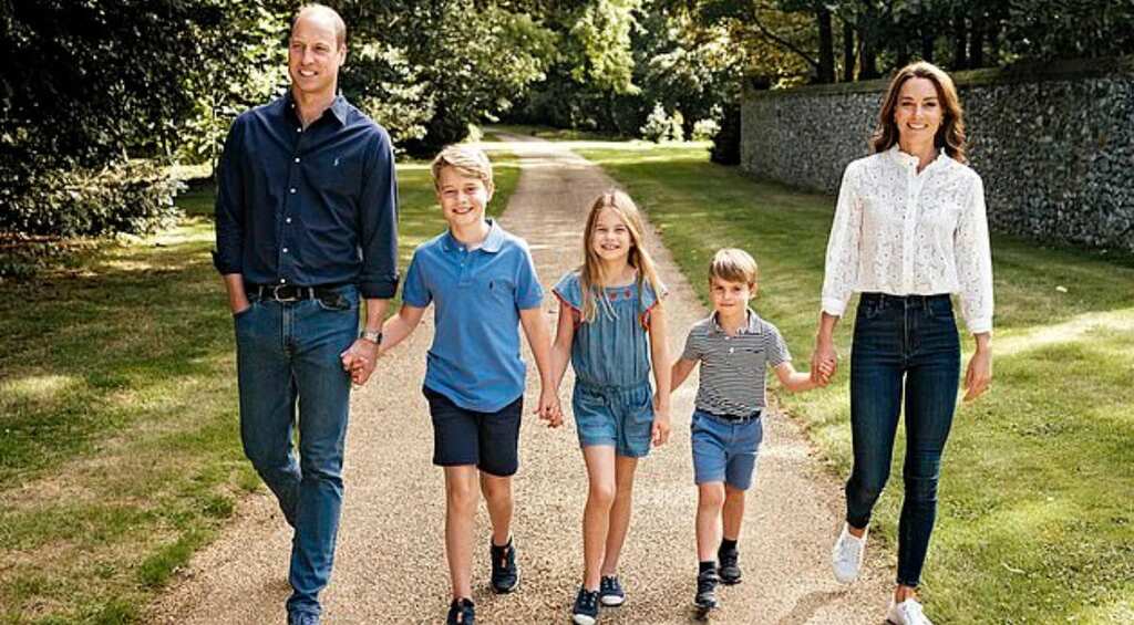 Prince William and Kate Middleton's 2022 Christmas card is everything!