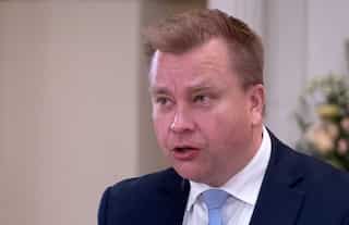 Finnish Defence Minister Antti Kaikkonen announces paternity leave amid NATO bid, Mikko Savola to replace him