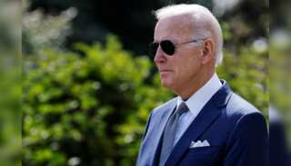 US: Biden blacklists Chinese top chip maker and 21 other major firms