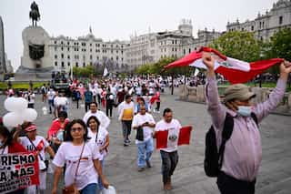 Peru: Two cabinet ministers step down amid protests over ouster of ex-president Castillo