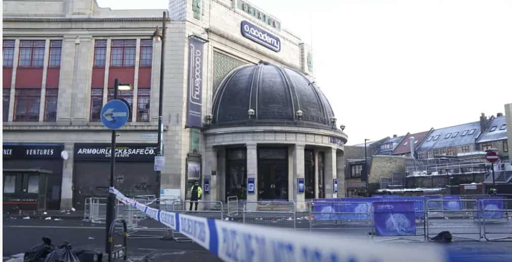 One dead, 2 critical in crowd crush at London concert venue; mayor tweets condolences