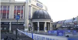 One dead, 2 critical in crowd crush at London concert venue; mayor tweets condolences