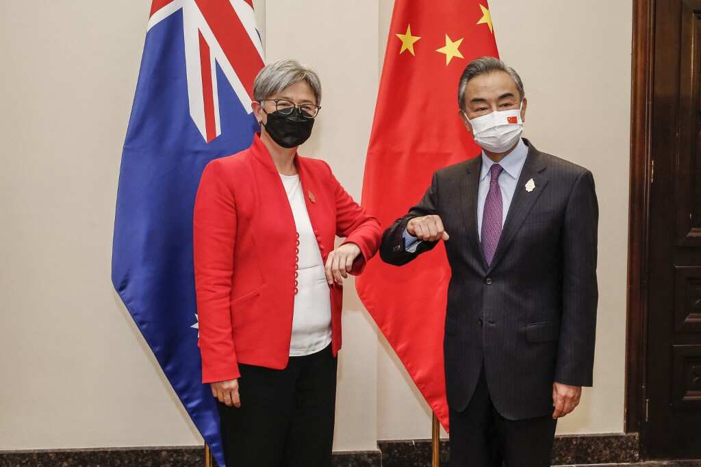 Australian foreign minister to visit China to thaw ties with Beijing