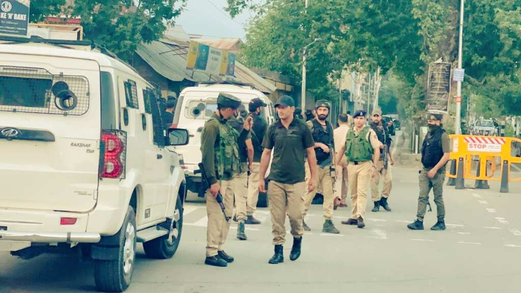 J&K cop, a father of 7 daughters, killed by terrorists as target killings rise in valley