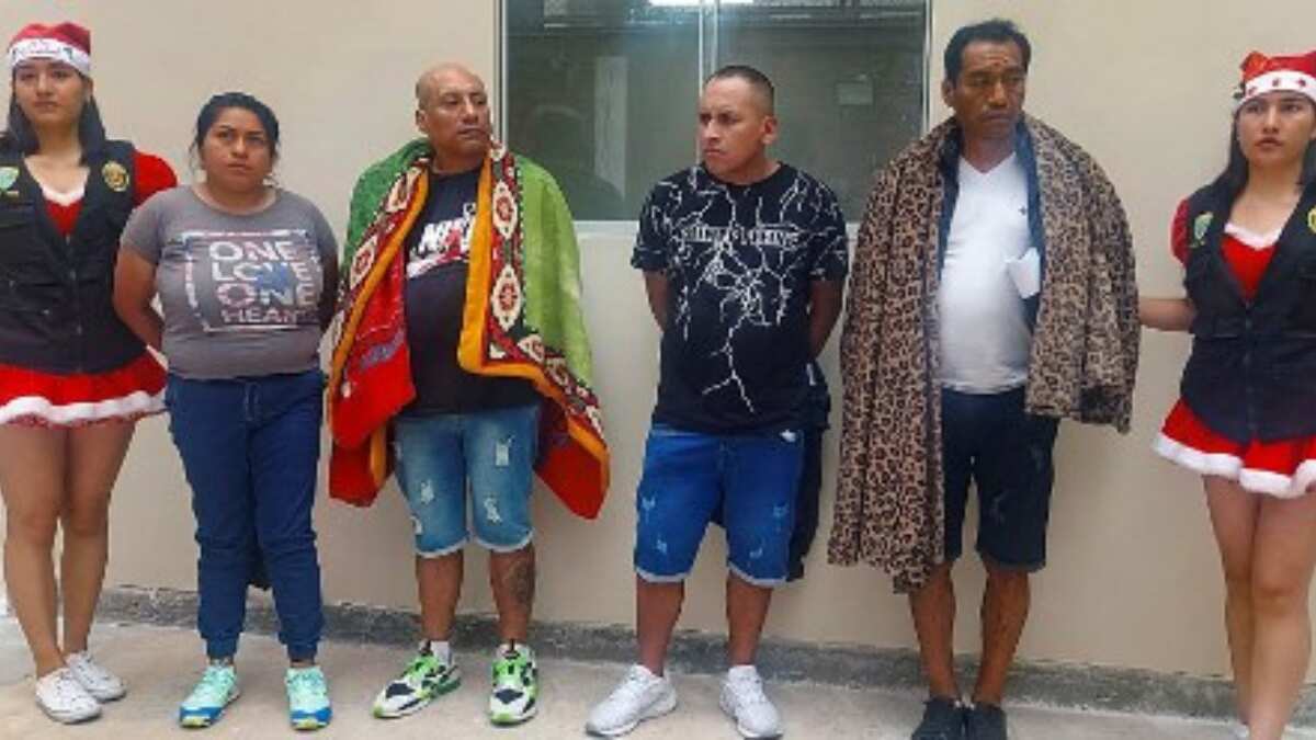 Merry Christmas! 'Santa' and his helpers undertake an unusual drug bust in Peru Merry Christmas! 'Santa' and his helpers undertake an unusual drug bust in Peru