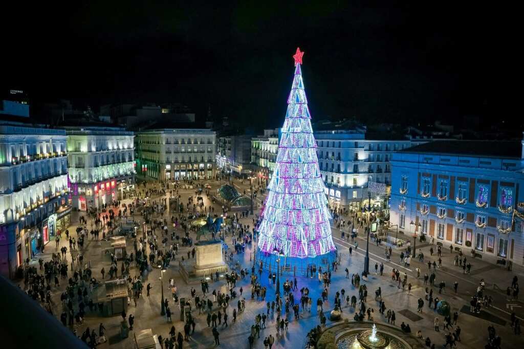 Madrid's festive lights dazzle visitors ahead of Christmas