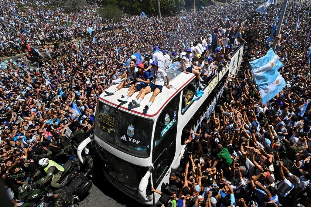 Argentina forced to abandon World Cup victory parade as millions choke the route Argentina forced to abandon World Cup victory parade as millions choke the route