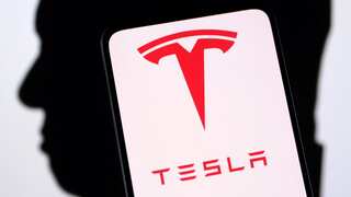 Tesla owner forced to cancel Christmas plans as the car would not charge in freezing weather
