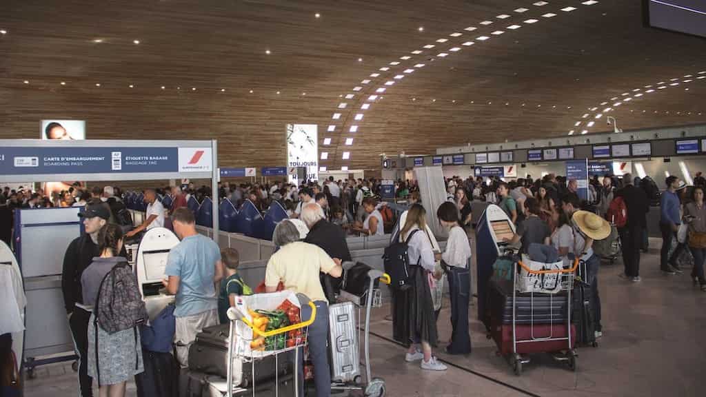 Dos and don’ts of travelling during the holiday season