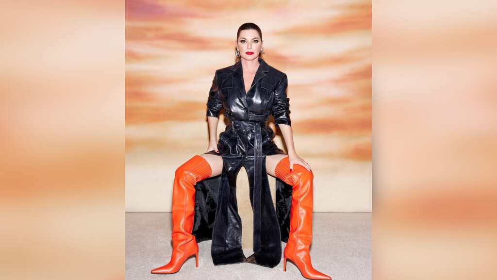 WATCH | Shania Twain posts BOLD pics embracing menopause, teases upcoming song Giddy Up