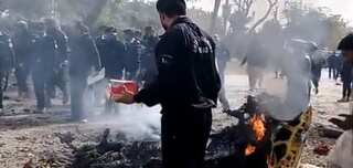 One cop, two Pakistani Taliban militants killed, 6 injured in suicide car bombing in Islamabad