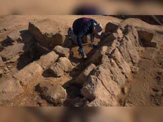 Gaza: Over 60 second century tombs discovered, workers sift through soil to excavate