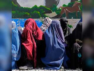 Afghanistan: Taliban threatens to suspend NGO licences, bans women from working