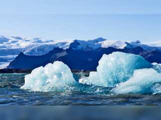 Global Warming: Aviator races to photograph all glaciers