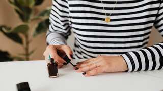 12 ways to take care of your nails this winter