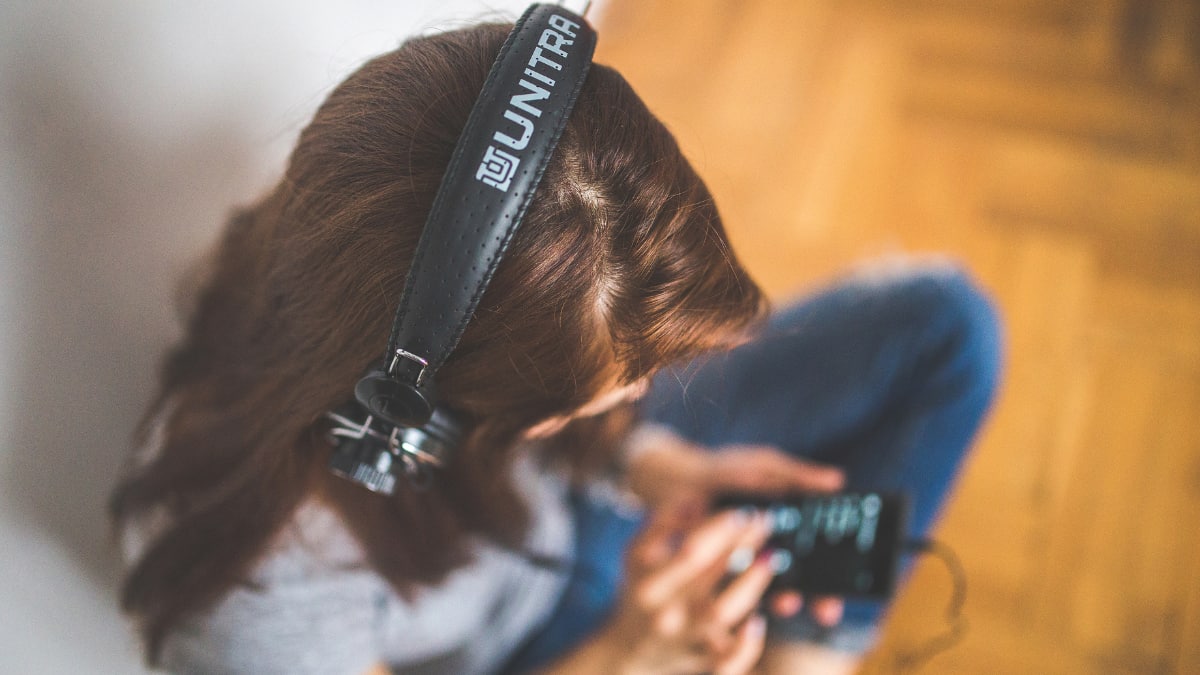 Listening to music can help cancer patients with pain and anxiety, says new study Listening to music can help cancer patients with pain and anxiety, says new study