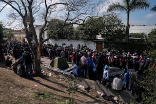 Title 42: US Supreme Court keeps controversial Trump-era border restriction policy in place