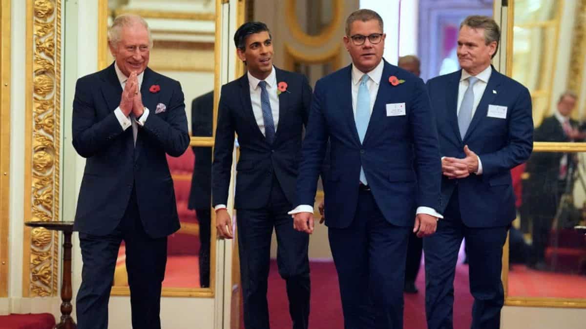 From Downing Street to Buckingham Palace: A year of British nightmares