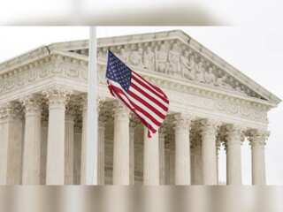 U.S. Supreme Court rules to keep Title 42 in place