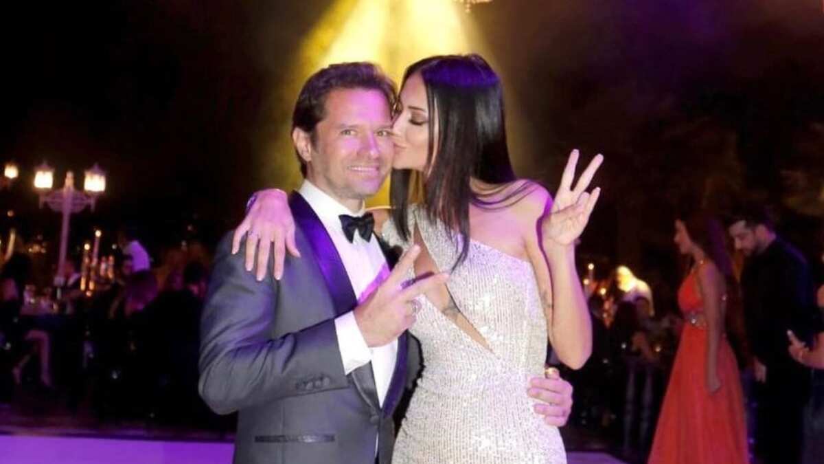 Turkish music composer Ozan Doğulu and his girlfriend Hera Alsan mocked by netizens for height difference Turkish music composer Ozan Doğulu and his girlfriend Hera Alsan mocked by netizens for height difference