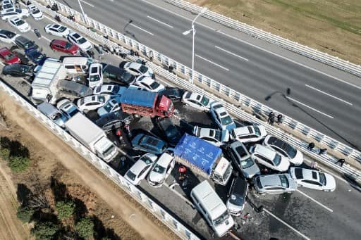 WATCH | One dead, scores injured in deadly vehicle pile-up due to heavy fog on Zhengzhou highway