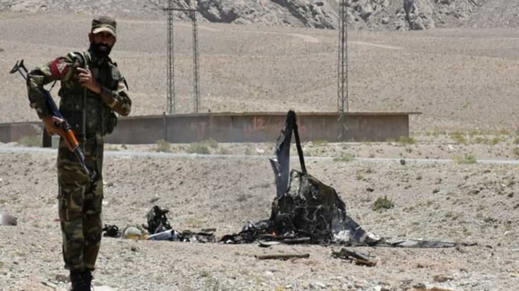 Taliban suicide bomber rams vehicle into checkpost, five Pak security personnel injured