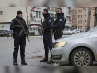 Tensions diffuse between Kosovo and Serbia with the removal of roadblocks