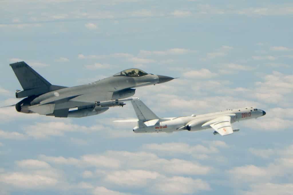 China, U.S. military jets in close encounter over the disputed South China sea
