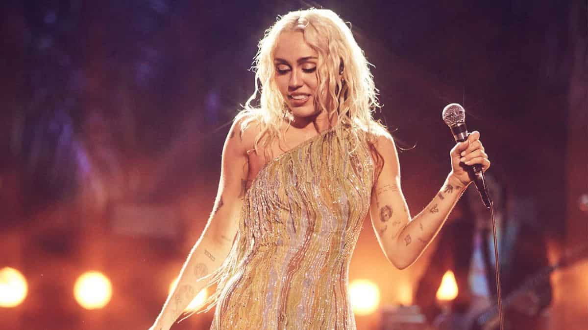 Miley Cyrus makes new song announcement to usher in 2023