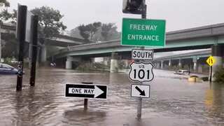 United States: Heavy rains cause flooding in San Francisco, traffic issues