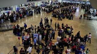 Thousands stranded at Philippines int'l airport after power outage; officials rush to restore operations