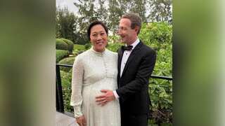 Mark Zuckerberg shares photo of pregnant wife Priscilla Chan on New Year