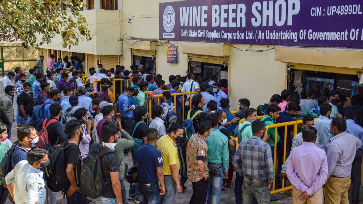 New Year's week saw Indian capital Delhi guzzle liquor worth $26.3 million New Year's week saw Indian capital Delhi guzzle liquor worth $26.3 million
