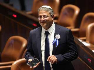 Israeli minister visits Jerusalem holy site