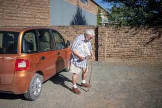 Meet S. Africa's Frans Hugo: 90-year-old journalist who delivers news in the desert