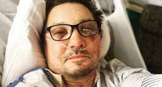 Jeremy Renner shares a hospital selfie and thanks fans: 'Too messed up now to type'