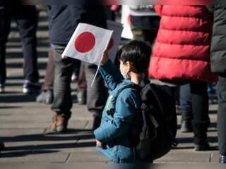 World Business Watch: Japan offering 1 million yen per child to head off from Tokyo