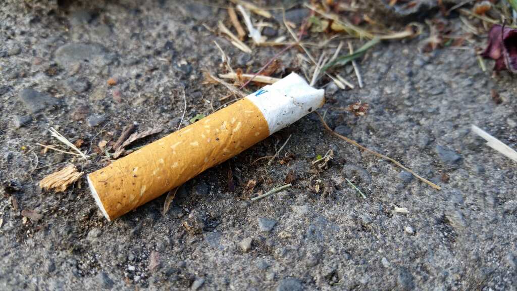Tobacco companies asked to foot the bill for cleaning up cigarette butts in Spain