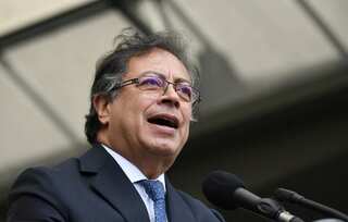 Colombian govt suspends 'ceasefire' with National Liberation Army rebels after denial by group