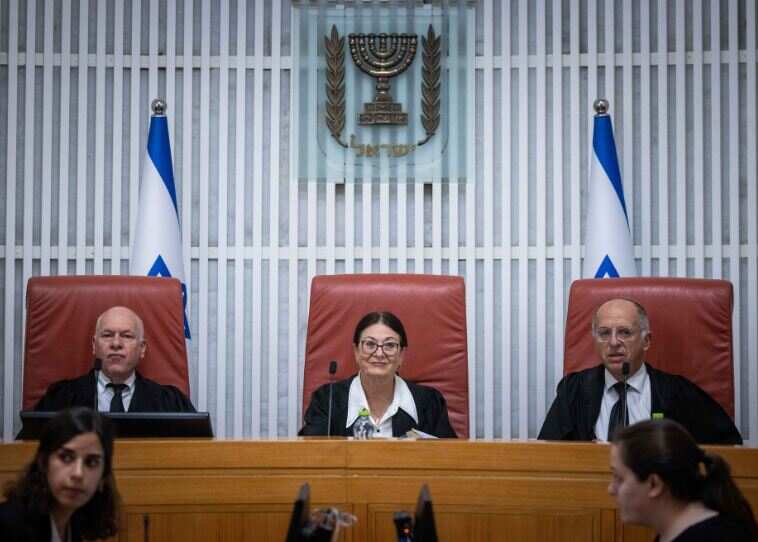Israel government's controversial court reforms spark backlash
