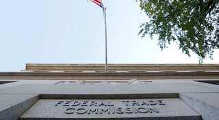 US regulator proposes to ban non-compete clauses with workers