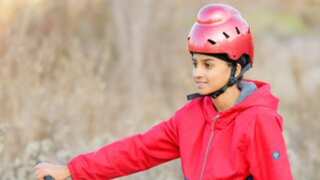 Sikh Canadian woman creates ‘turban-friendly’ helmets for her kids, gets lauded