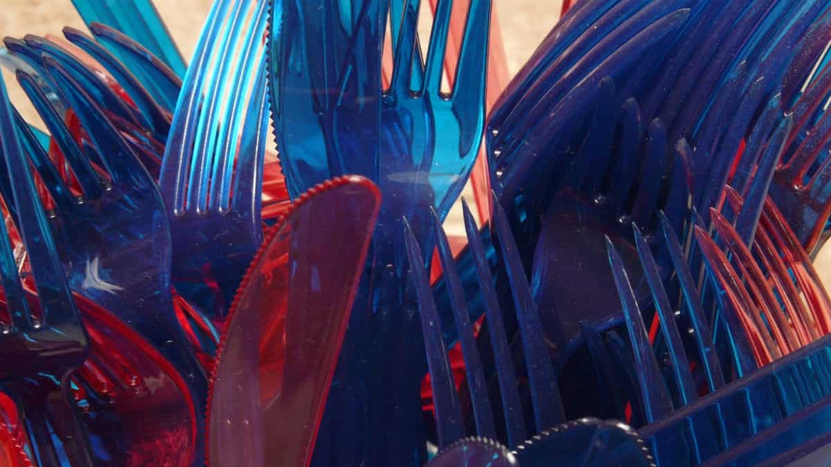 England to ban single-use plastic cutlery and plates soon