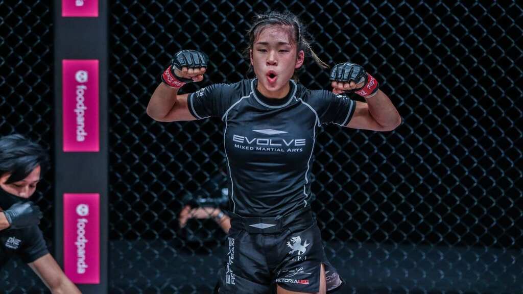 Who was rising MMA star Victoria Lee? What was the cause of her death at 18 years of age?