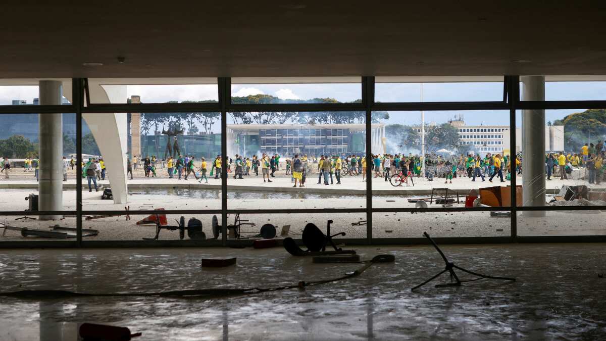 YouTube, Meta cut out content supporting Brazil riots