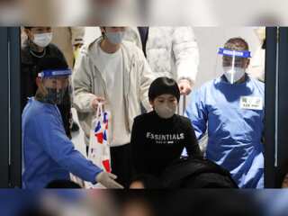 China stops issuing short-term visas for South Koreans
