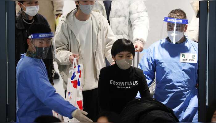 China stops issuing short-term visas for South Koreans