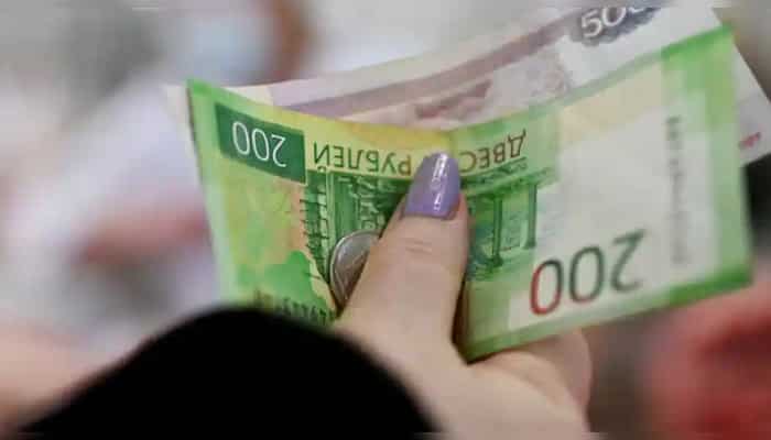 Russia's budget gap surges to record high in December